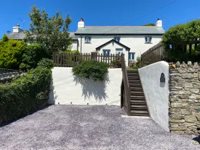 Stunning Cottage Close to Amazing Beaches - Image 2