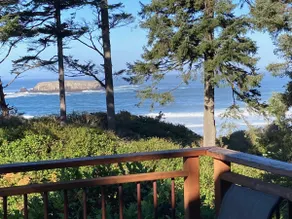 THE RED HOUSE - cozy, private, ocean view, hot tub - Image 3