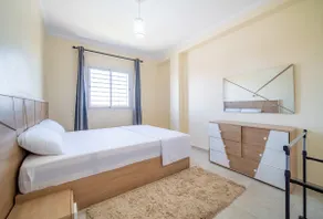 Family Apartment 2 bedrooms 5 min airport - Image 3