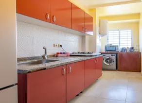 Family Apartment 2 bedrooms 5 min airport - Image 4
