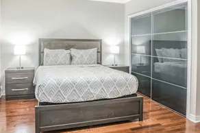 Stylish 4BR Home 20 Mins from YYZ - Image 4