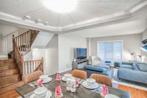 Stylish 4BR Home 20 Mins from YYZ - Image 2
