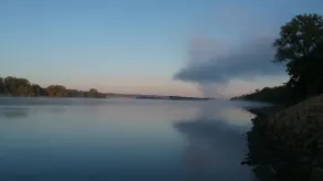 Mississippi Riverfront Relaxation - Image 5