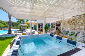 Sublime views, child friendly villa, sports & wellness facilities, full privacy! - Image 4