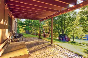 Large Secluded Country Home Minutes from Town - Image 2