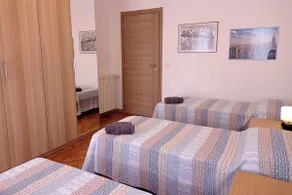 Amphitheater Apartment - Image 4