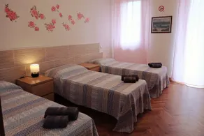 Amphitheater Apartment - Image 3