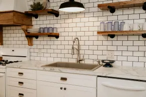 Hidden Meadow's Apartment in a Quiet Setting - Image 4