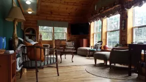 Lakeside Northwoods Retreat - Image 4