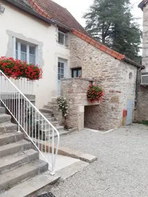Cottage in a small wine village - Image 2