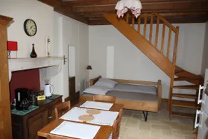 Cottage in a small wine village - Image 5
