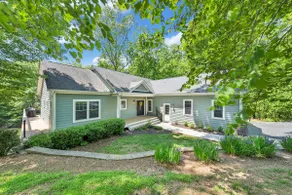 The Gate House - Lake Views and Private Cove - Image 2