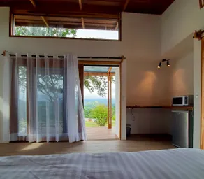Luxury Jungle Villa. Private, Serene w Starlink! - Image 4