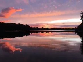 Canadiana-Muskoka Lake House Retreat - Image 2