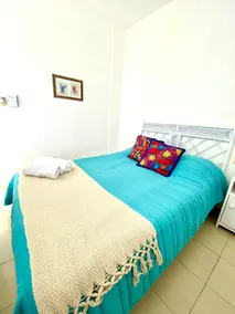 Yellow House (3) - Image 4