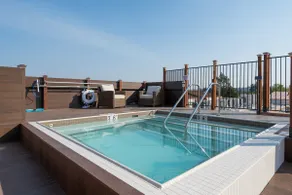 Pet-Friendly Walnut Creek with Rooftop Hot Tub - Image 2