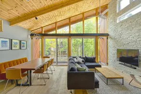 Cherrywoods: Modern, Wood Deck, Family Vacation - Image 3