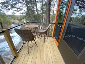 Incredible Waterfall Cabin 1 at Horsehead Lake - Image 4