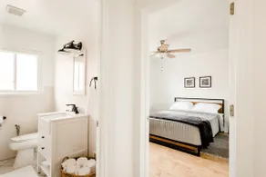 #1 Airbnb. Modern Spacious & Cozy Ranch Home - Image 5