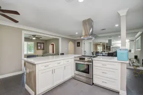 Elegant 3BR 2BA-10 min ~ Downtown & Galleria Houston - Image 5