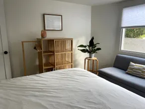 Golden Hill Hide Away - Image 2