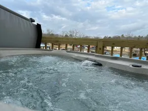 Lakefront Cottage @ Sam's | King | Hot Tub - Image 2