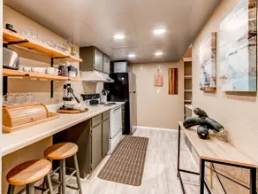 Private, Cozy and Quiet in the♥of Capital Hill - Image 5
