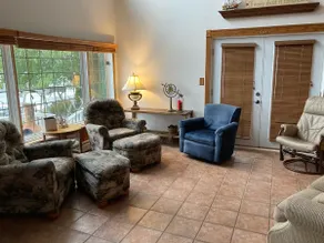 Diamond Lake Lakehouse - Cassopolis, Michigan - Image 2
