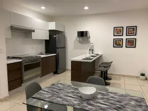 Comfortable, safe and centrally located apartment. - Image 2