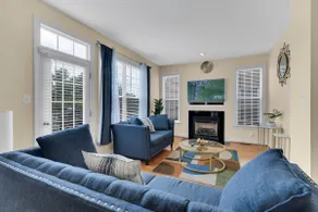 Luxurious Stylish Home 5BD Prime Location - Image 5