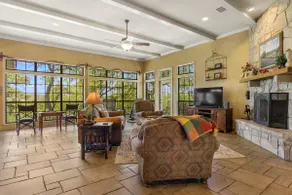 Guadalupe River Retreat - Image 5