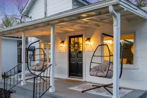 Unique Stay- Historic Fredericksburg Home - Image 2