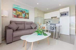 Asya's Apartments, Apartment with 2 single beds - Image 4