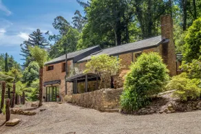 Stone On The Hill - Kallista, Dandenong Ranges - Image 2