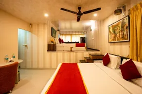 3BR Apt for 12 Perfect for Parties, Events, Group - Image 4