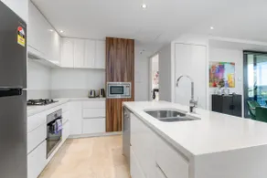 Fabulous 2BR 2BA Apartment in the Central District - Hosted by Canstay - Image 3