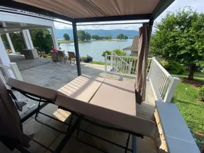 The Fun Spot 3 - Serene Home with Beautiful Lake & Mtn Views to Relax and Enjoy! - Image 5