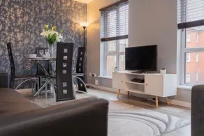 Beautiful apartment in the heart of Belfast!! - Image 3