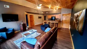 \"The Loft\" @ Moxi Lodge and Lounge - Image 2