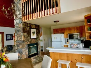 Julie’s Cabin, Private & Secluded, Peaceful Paradise with views, Dogs OK - Image 2