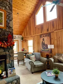 Julie’s Cabin, Private & Secluded, Peaceful Paradise with views, Dogs OK - Image 5