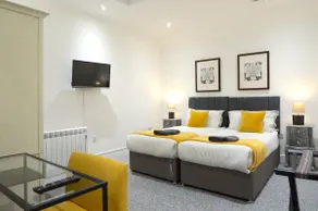Premium 2BR Apartment | Sleeps 6 | Town Centre - Image 4
