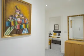 Premium 2BR Apartment | Sleeps 6 | Town Centre - Image 3