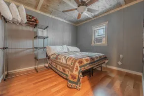 Buffalo Point rustic cabin - Image 3
