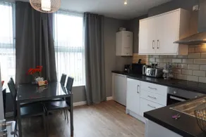VIP Church View Apartment - Image 4