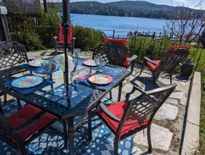 Waterfront! Location! 2 Bedroom Harbour Suite - Image 2