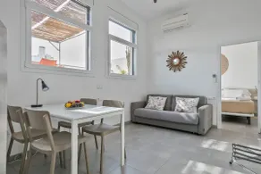 Centrally located penthouse with a private terrace - Image 3