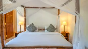 Black Wattle House - Image 3