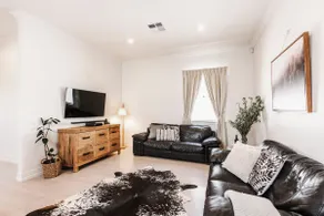 Kirsten Lux Cottage in Mudgee CBD - Image 4