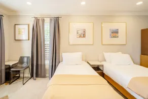 1. Amazing comfort in Modern Historical District - Image 4